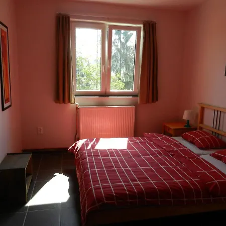 Child Friendly In Moravia With A Beautiful Location And View فيلة *